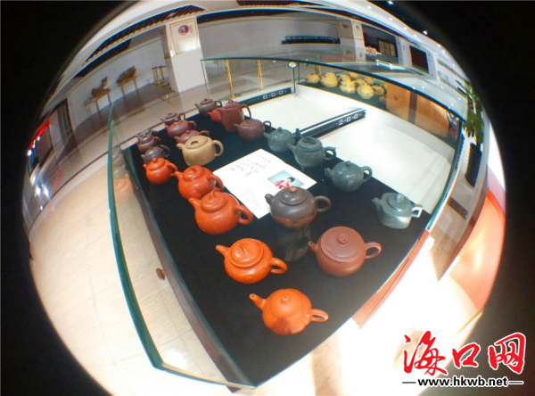 線上購(gòu)物線下展覽 海口“互聯(lián)網(wǎng)+”消費(fèi)之古玩“百壺薈”(圖2)