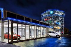 Vroom的二手車經銷商，建了一座虛擬購買展廳