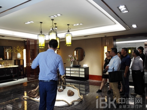 心海伽藍展廳全新亮相，迎經銷商考察團首批參觀